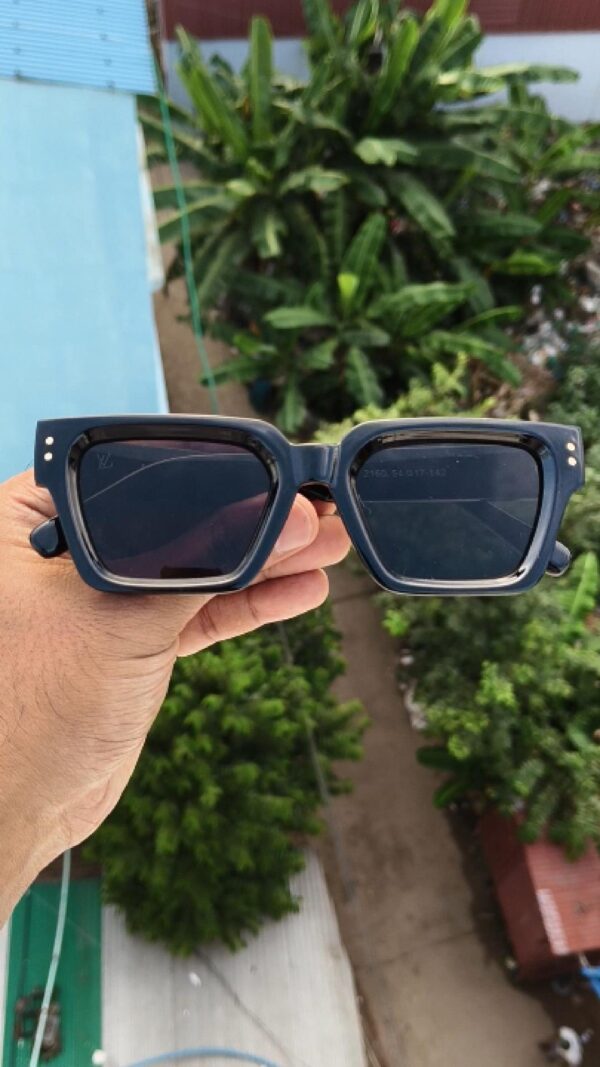 Trendy lv sunglasses men/women uv protective lens - Image 4