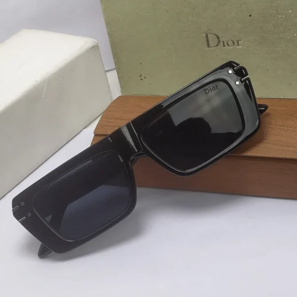 Cd Premium Black Glass sunglasses - Image 2