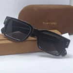 Trendy Black Sunglass men/women - Image 2