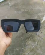 HUGO premium black sunglasses - Image 2
